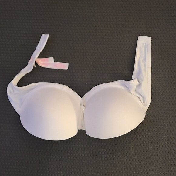 PINK Victoria's Secret women's white bra 32D D70 -like new - Picture 1 of 3